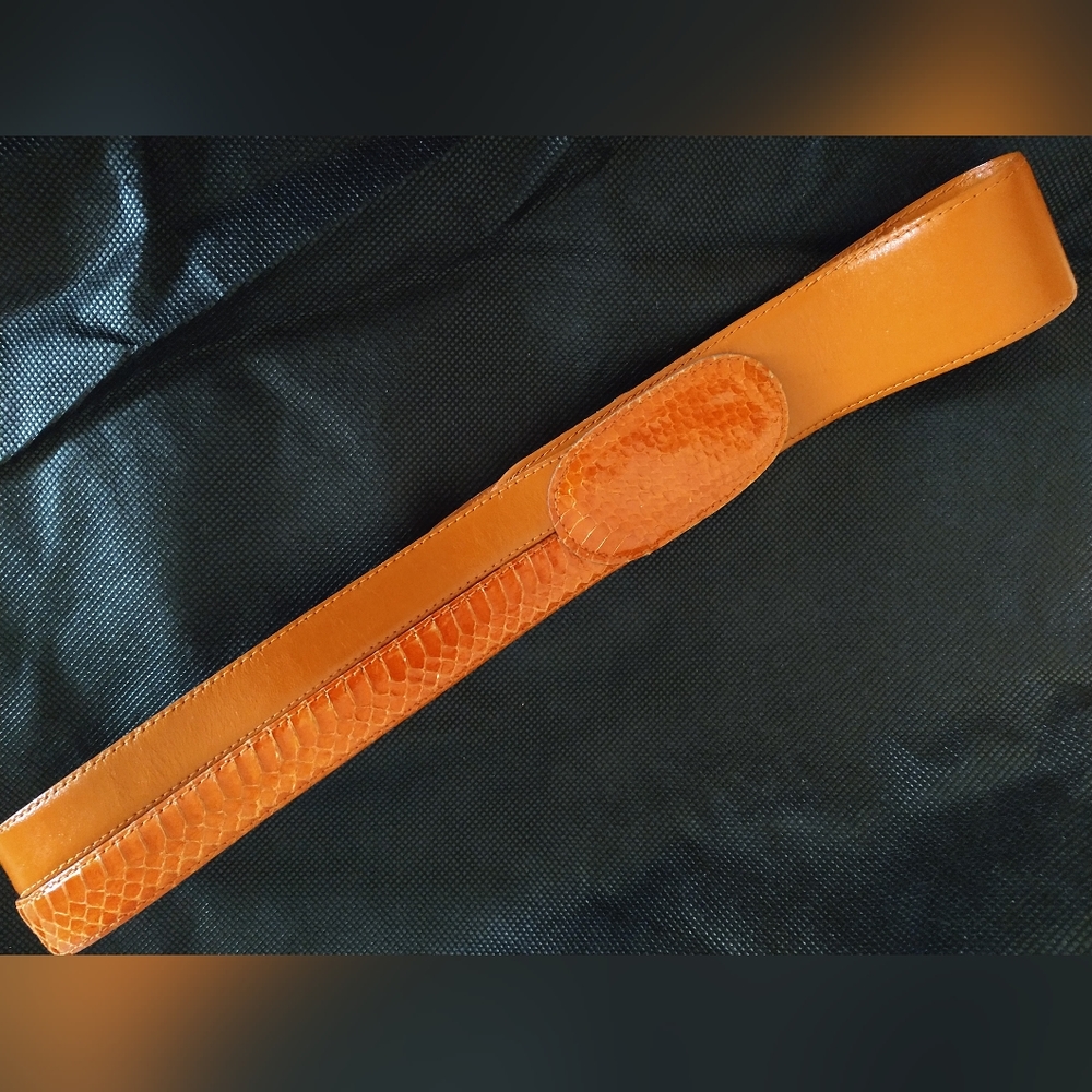 AUTHENTIC 11020 CHRISTIAN DIOR LEATHER & SNAKESKIN ORANGE BELT ML USA (NWOT)